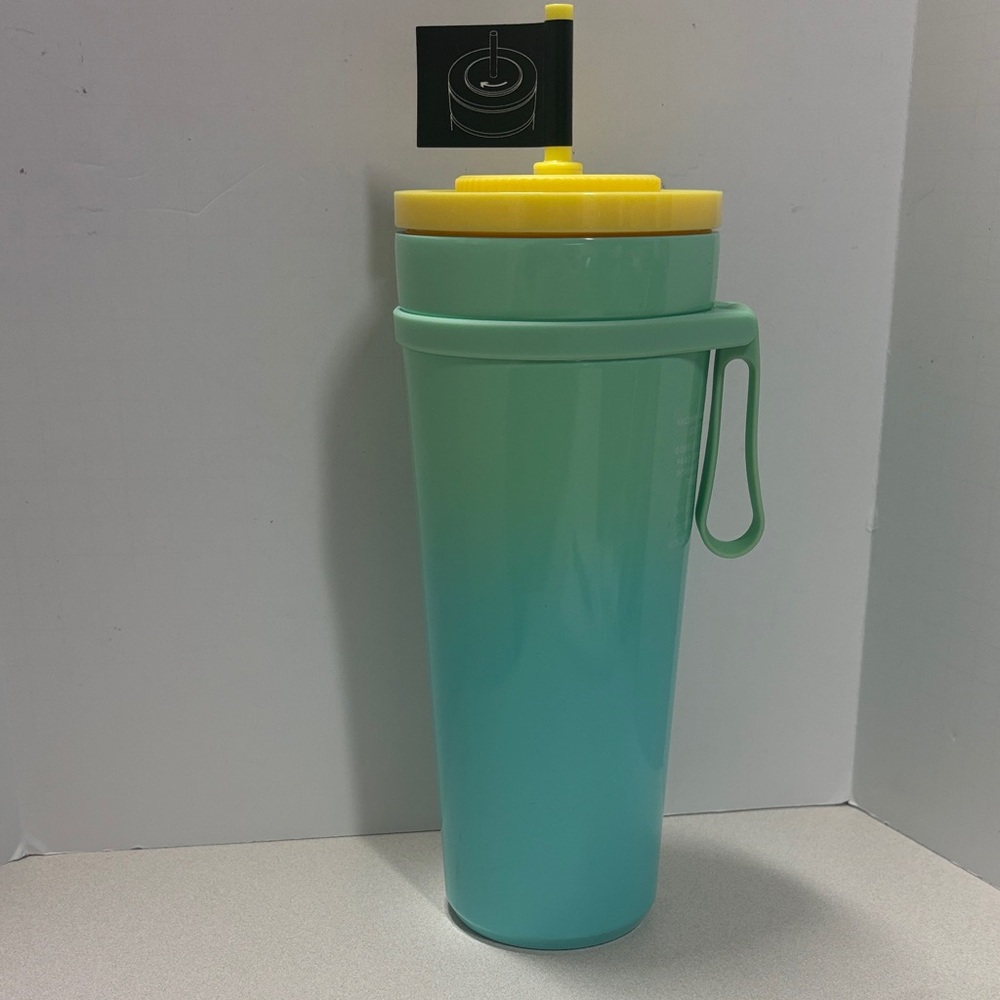 Starbucks 2025 Summer Vacuum Insulated Tumbler Leakproof Ombre Blue Green 24oz